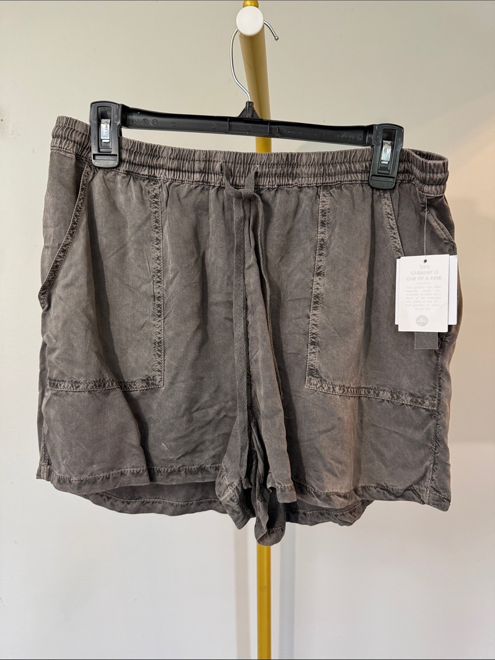 O'Neill Women's burn out Washed Charcoal Gray Cargo Shorts NWT L